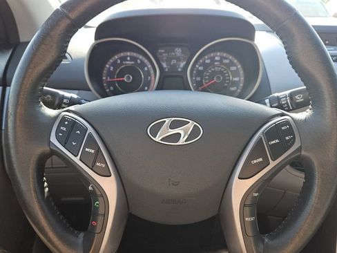 Used 2013 Hyundai Elantra Limited w/ Technology Pkg FWD image 11