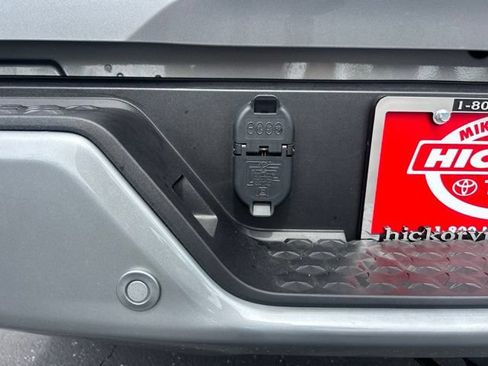 Used 2026 GMC Canyon Elevation RWD image 9