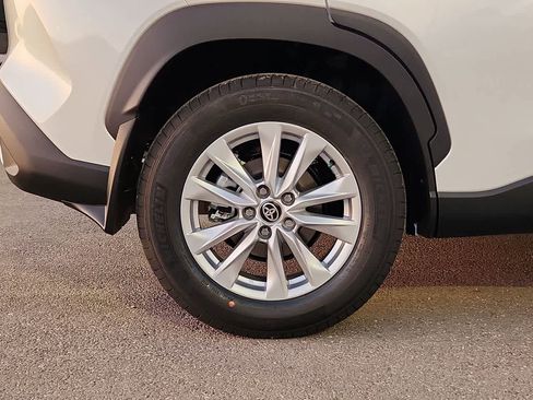 New 2026 Toyota Corolla Cross LE image 12