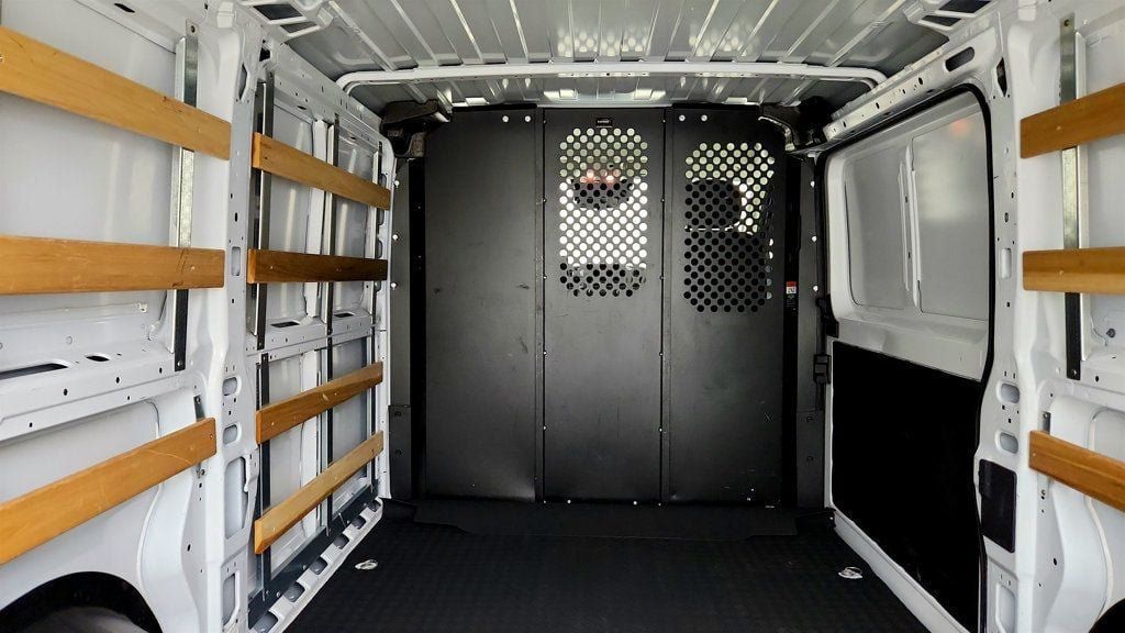 Used 2025 RAM ProMaster 2500 w/ U-Haul Equipment Group FWD image 21