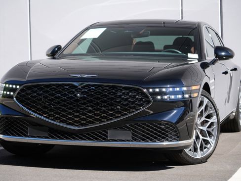 Used 2024 Genesis G90 3.5T AWD/4WD image 3