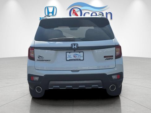 Used 2024 Honda Passport TrailSport image 4