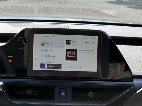 New 2026 Lexus UX 300h AWD image 10