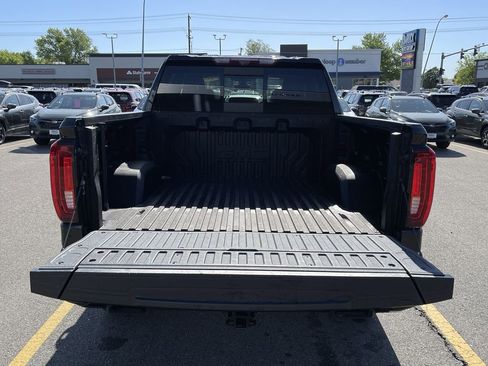 Used 2021 GMC Sierra 1500 AT4 w/ AT4 Premium Package AWD/4WD image 48