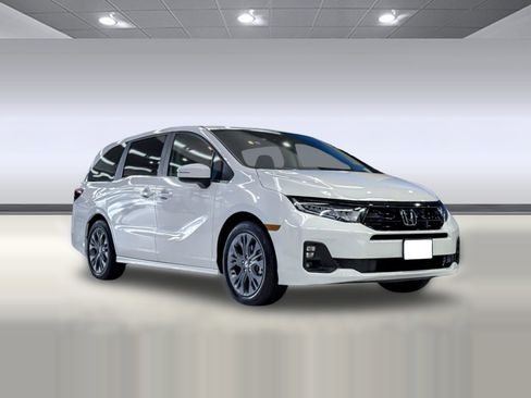 New 2026 Honda Odyssey Touring image 6