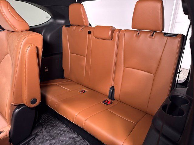 Used 2021 Toyota Highlander Platinum AWD/4WD image 29