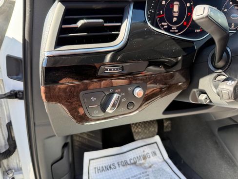 Used 2018 Audi Q7 3.0T Prestige image 24