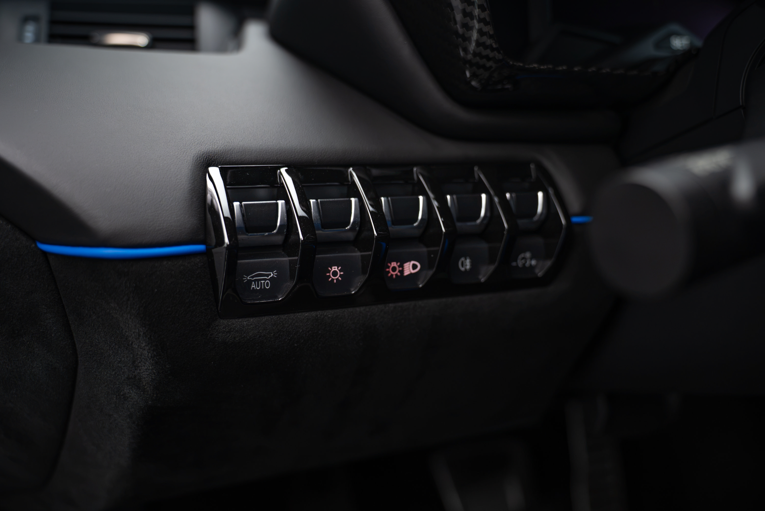 Used 2020 Lamborghini Aventador SVJ AWD/4WD image 13