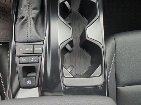 Certified 2025 Toyota Camry SE FWD image 26