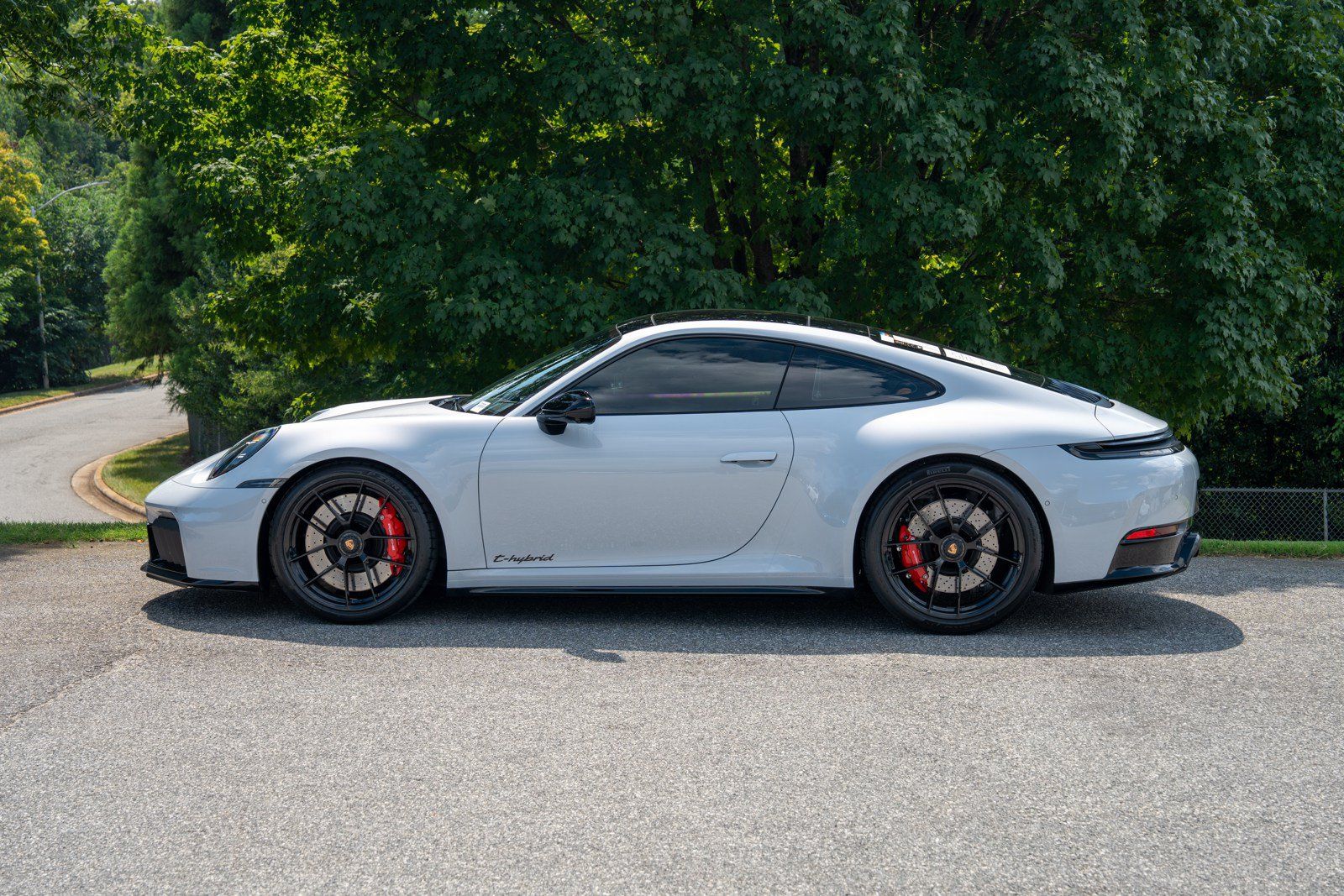 Certified 2026 Porsche 911 Carrera GTS RWD image 2