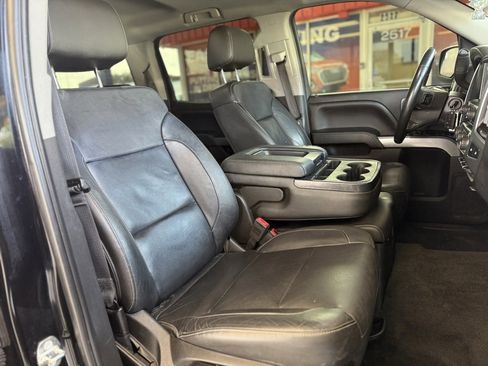 Used 2018 Chevrolet Silverado 1500 LT w/ Texas Edition image 19