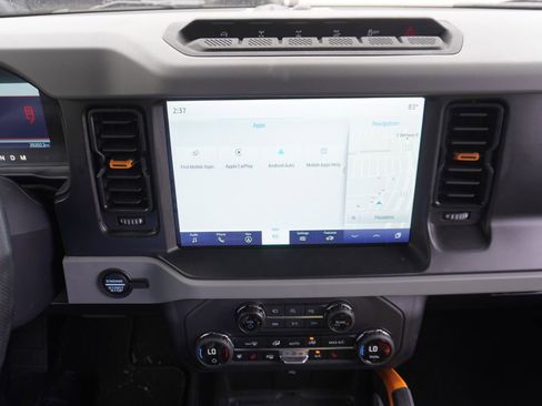 Used 2023 Ford Bronco Badlands AWD/4WD image 8
