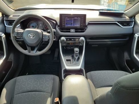 Used 2021 Toyota RAV4 XLE FWD image 22