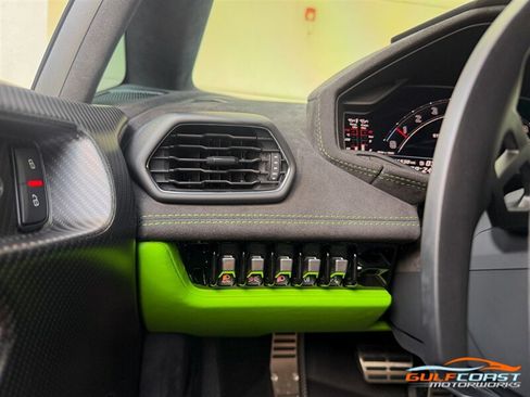Used 2026 Lamborghini Temerario AWD/4WD image 19
