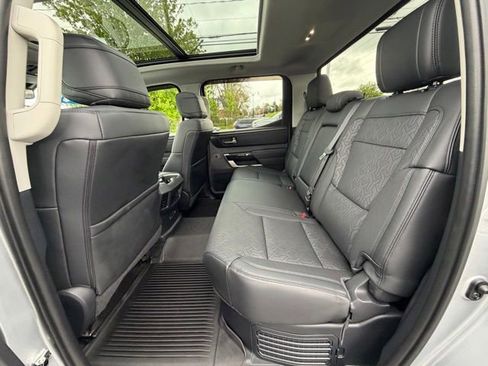Used 2024 Toyota Tundra Limited AWD/4WD image 38