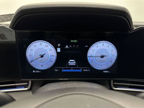 Certified 2025 Hyundai Elantra SEL FWD image 16