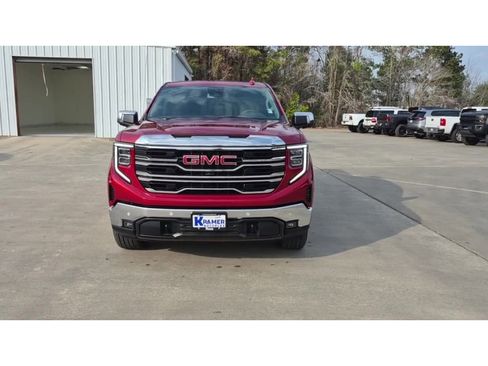 New 2026 GMC Sierra 1500 SLT image 3