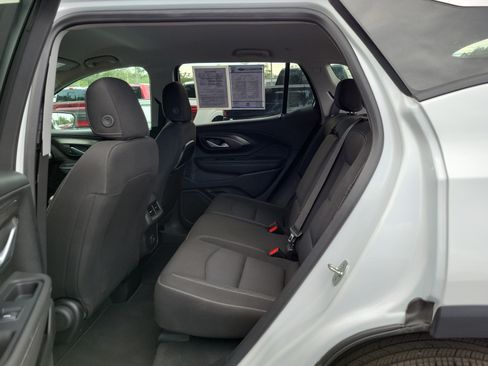 Used 2024 GMC Terrain SLE FWD image 22