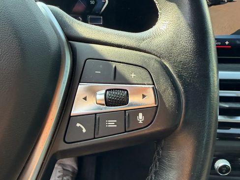 Used 2023 BMW i4 eDrive40 w/ Premium Package RWD image 18
