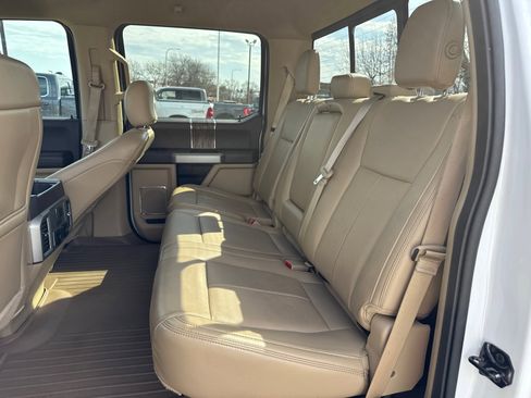 Used 2018 Ford F150 Lariat w/ Equipment Group 502A Luxury image 6