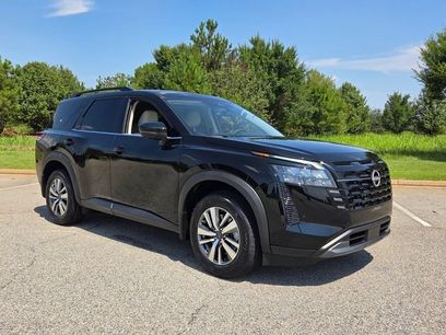 New 2026 Nissan Pathfinder SL