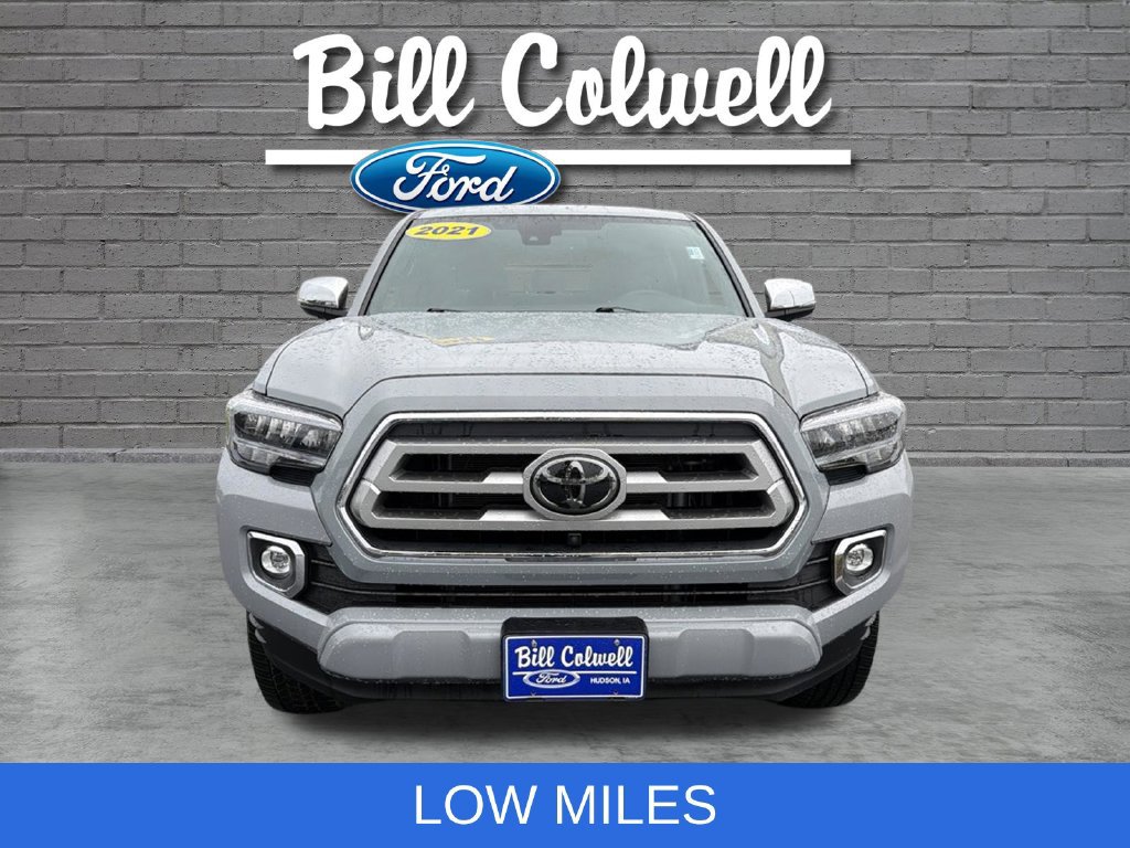 Used 2021 Toyota Tacoma Limited AWD/4WD image 10