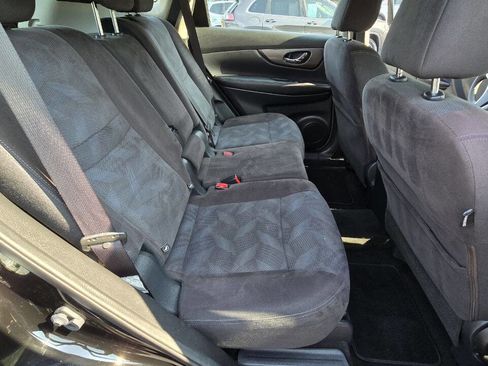 Used 2015 Nissan Rogue S image 15