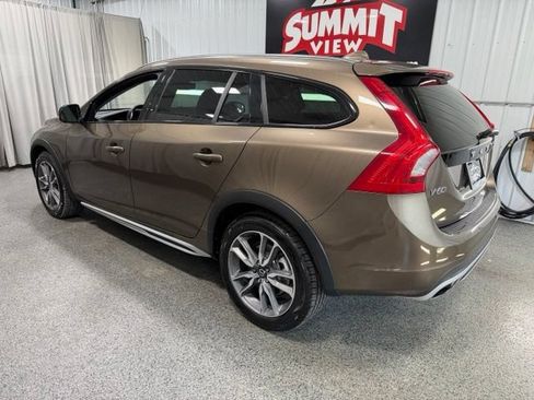 Used 2015 Volvo V60 T5 Cross Country AWD/4WD image 6