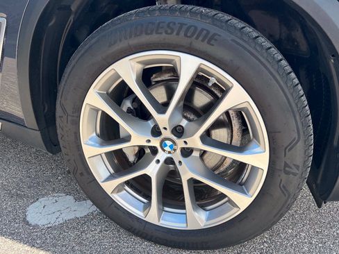 Used 2021 BMW X5 xDrive40i AWD/4WD image 31