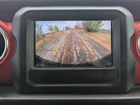 Used 2020 Jeep Wrangler Unlimited Rubicon w/ LED Lighting Group AWD/4WD image 13