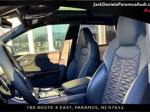 Used 2024 Audi RS Q8 w/ Black Optic Package image 17