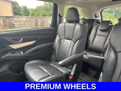 Used 2019 Subaru Ascent Limited w/ Popular Package #3 AWD/4WD image 12
