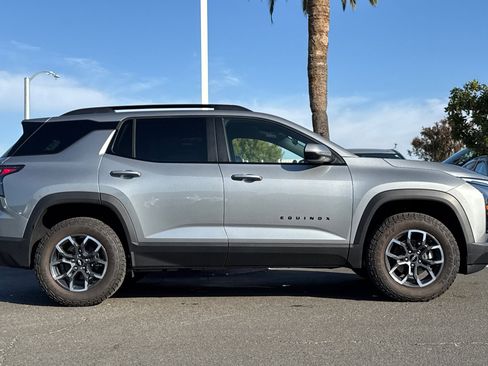 Used 2026 Chevrolet Equinox ACTIV image 4