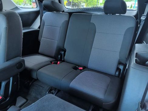 Used 2018 Chevrolet Traverse LT FWD image 4