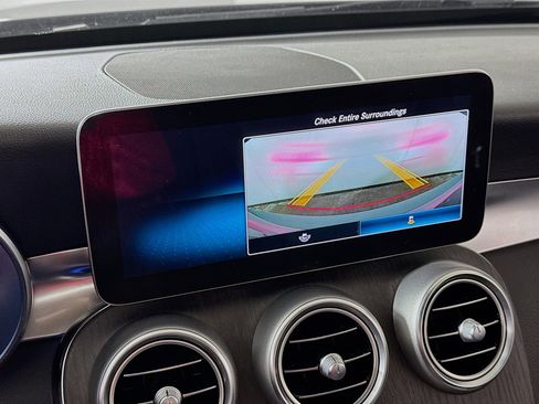 Used 2021 Mercedes-Benz C 300 4MATIC Sedan image 2