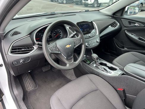 Used 2023 Chevrolet Malibu LT FWD image 14