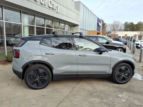 New 2026 Volvo EX30 Cross Country Ultra image 9