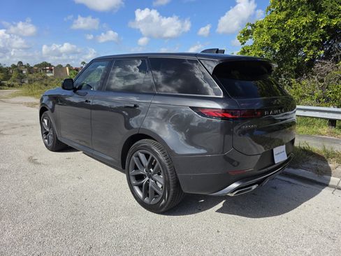 Used 2026 Land Rover Range Rover Sport SE AWD/4WD image 2