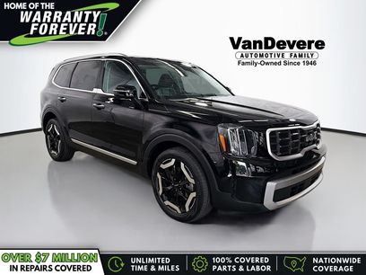 Used 2023 Kia Telluride S w/ S Sunroof Package