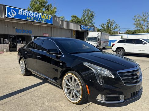 Used 2019 Cadillac XTS Luxury FWD image 3