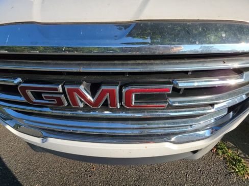 Used 2022 GMC Terrain SLT FWD image 6