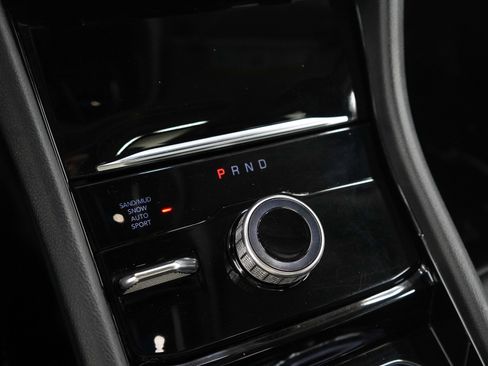 Used 2023 Jeep Grand Cherokee L Limited w/ Luxury Tech Group II image 25