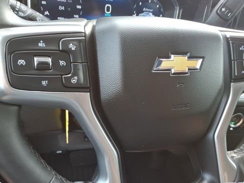 Used 2023 Chevrolet Silverado 1500 LT AWD/4WD image 19
