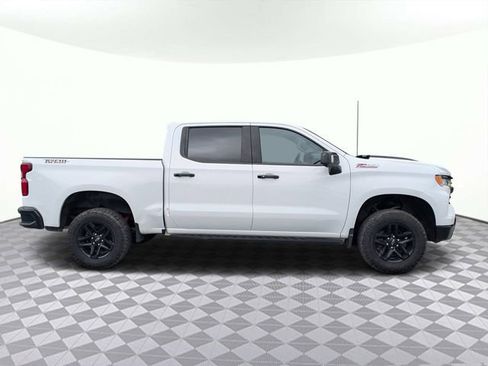 Used 2022 Chevrolet Silverado 1500 LT Trail Boss w/ LT Trail Boss Premium Package image 3