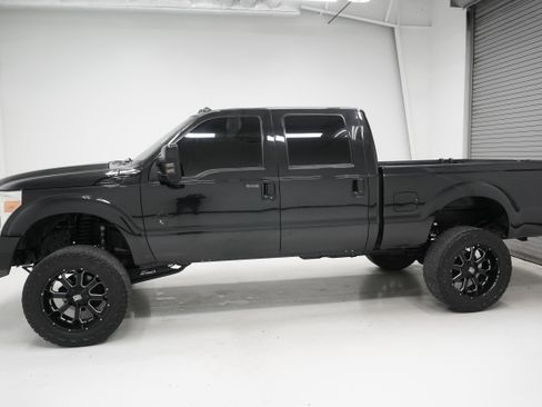 Used 2015 Ford F350 Lariat w/ Chrome Package AWD/4WD image 5