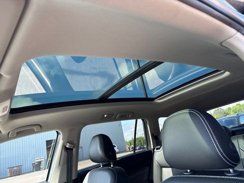 Used 2021 Volkswagen Atlas SE w/ Panoramic Sunroof Package AWD/4WD image 27