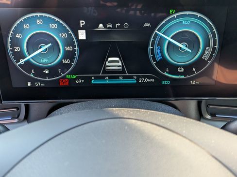 New 2026 Hyundai Elantra Limited FWD image 9