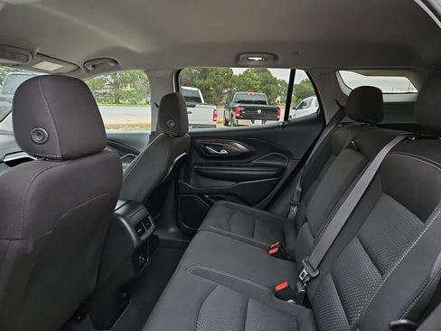 Used 2023 GMC Terrain SLE w/ Driver Convenience Package FWD image 16