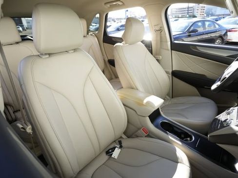 Used 2017 Lincoln MKC Premiere AWD/4WD image 31