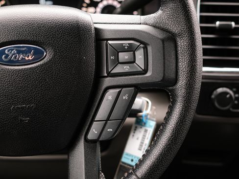 Used 2015 Ford F150 XLT w/ Equipment Group 301A Mid AWD/4WD image 18